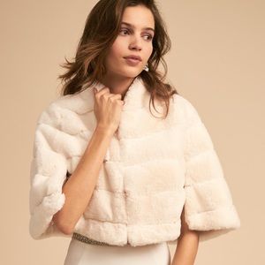 Ivory faux fur capelet